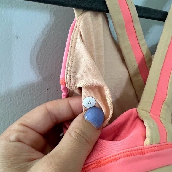 Lululemon Rack Pack Bra Very Light Flare / Peach Fuzz Size 4 - Picture 9 of 10